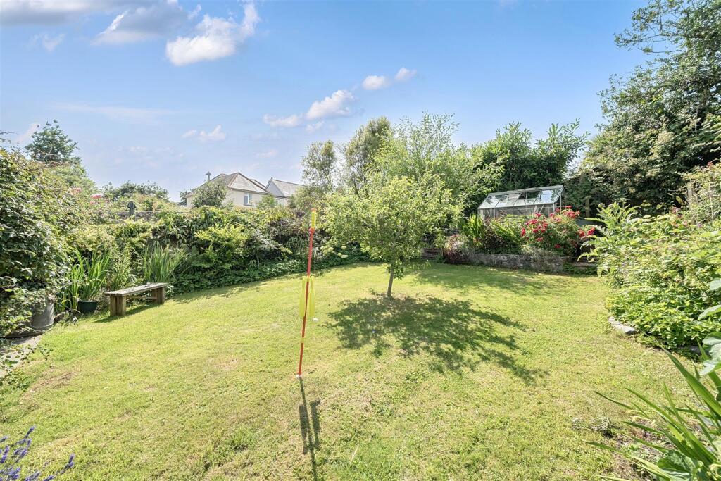 1312081-25-6855accdd1981-ARW1312081-45-6855accdd19