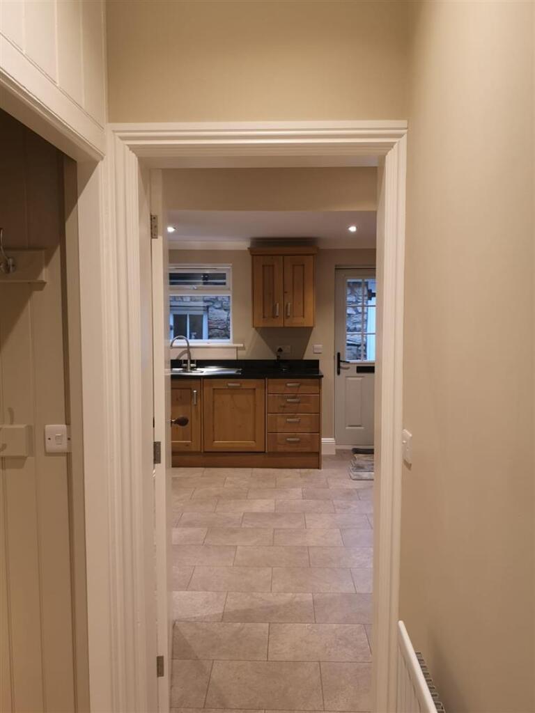 IMG_2594 kitchen2.jpg