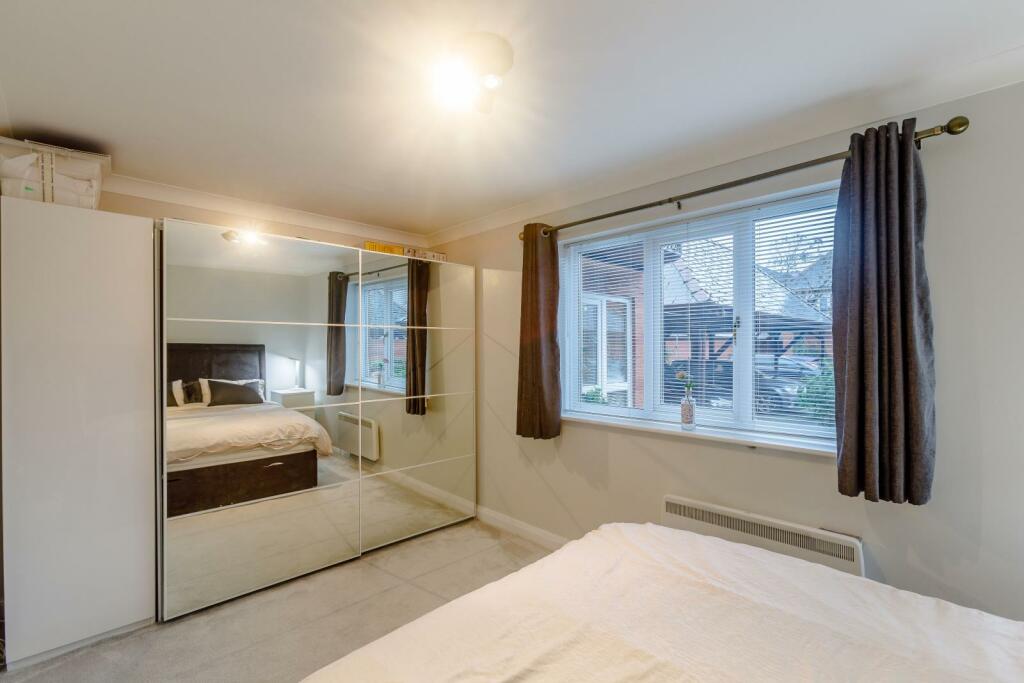 8405737-interior18-800.jpg