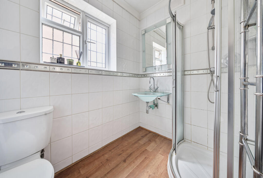 1353938-11-68c44b...