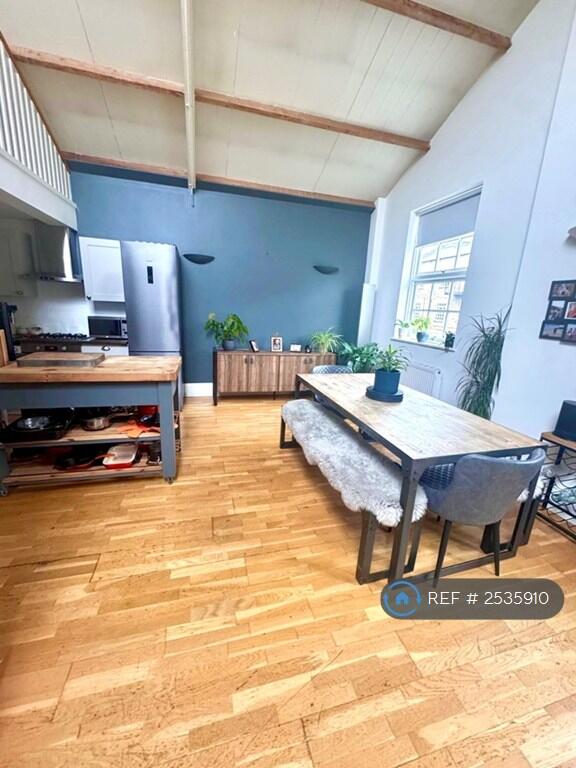 The Dinning Area / Work Area 