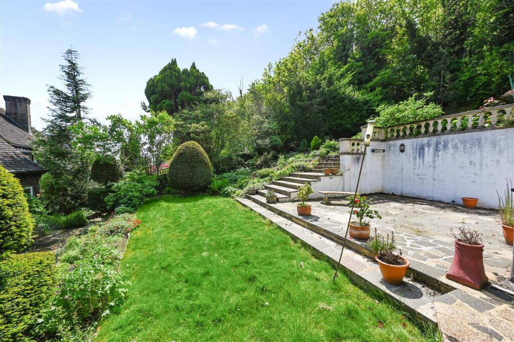 tudor-lodge-bn3 (22).jpg