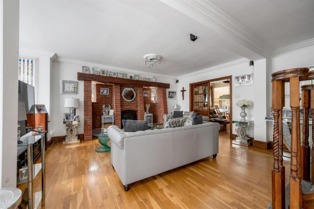 144 Nottingham Road WEB PH-32.jpg