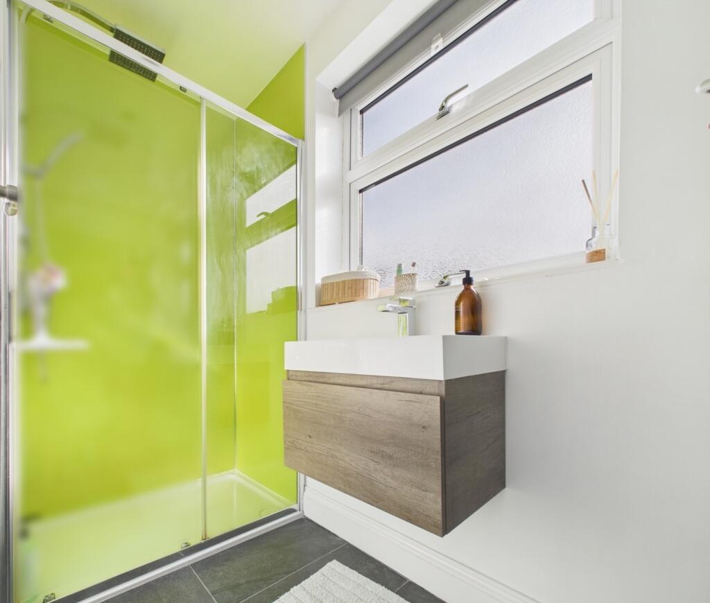 CAM02195G0-PR0067-STILL034