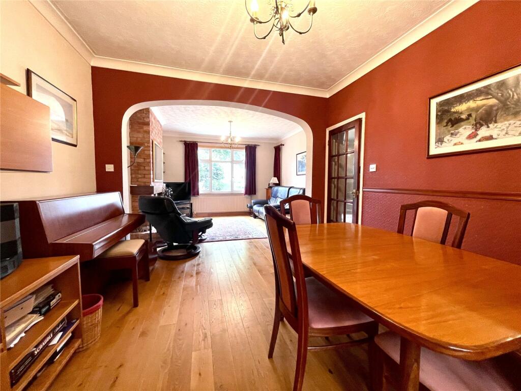 Through Lounge
