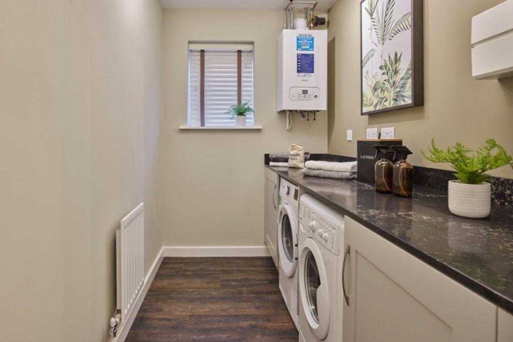 Crown Meadows The Buckingham