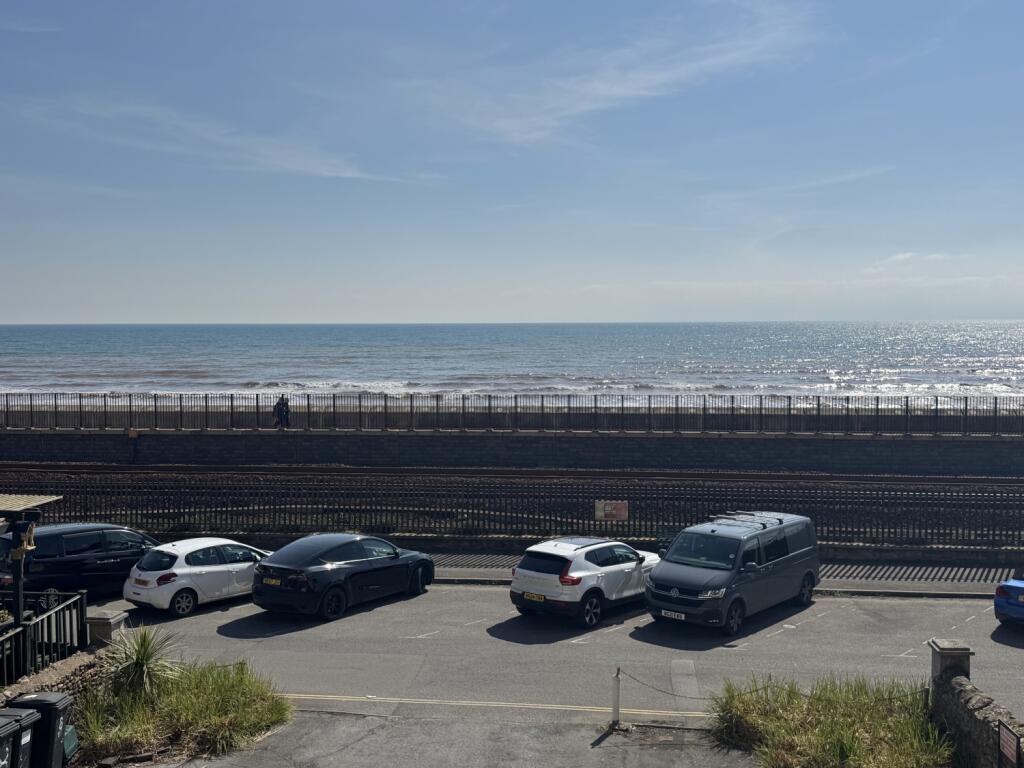 Flat 3 South Cliff House -view