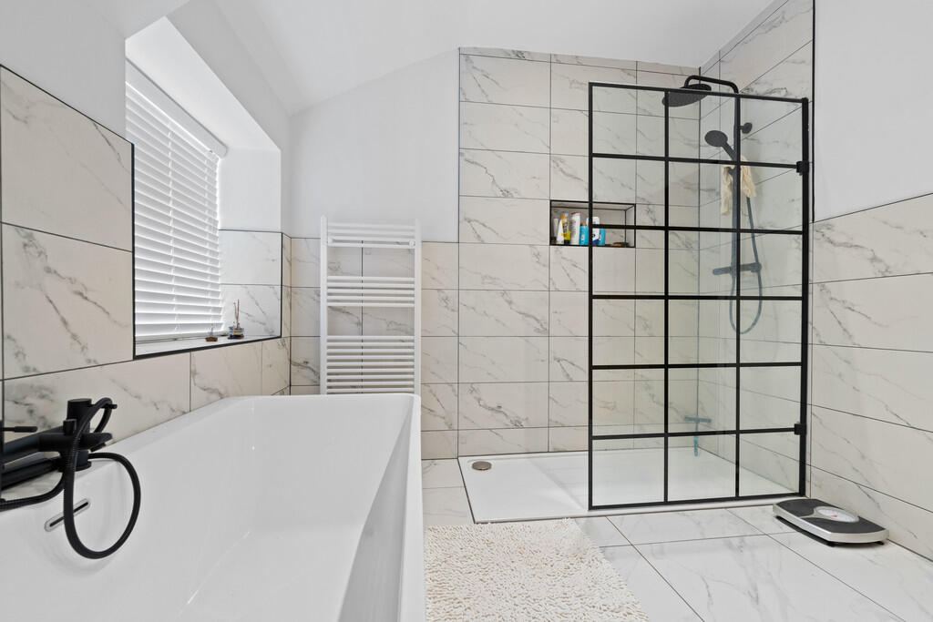 32 Overleigh Road...