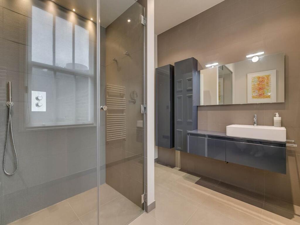 Warwick Gardens 76-1