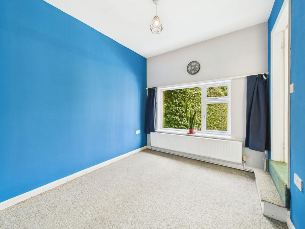 Home Office/Sitting Room/Entertainment Room