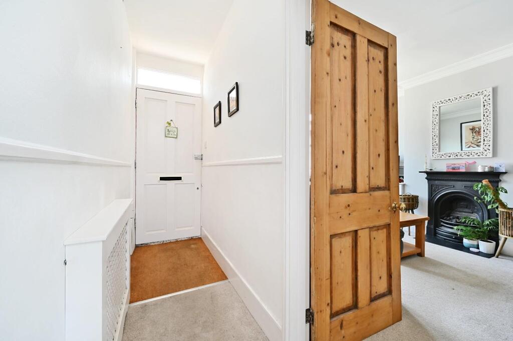 26 Livingstone rd bn3 (19).jpg