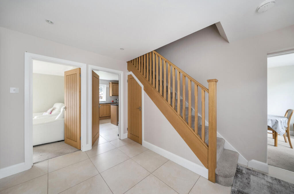 1299956-1-6836dc3...