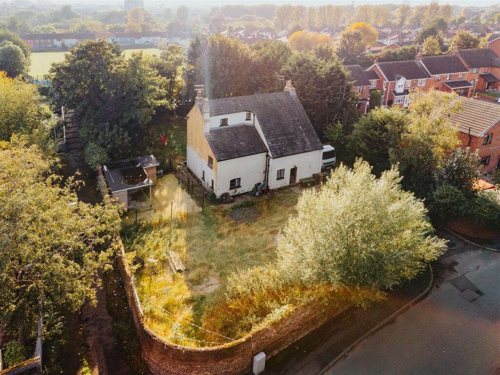 Moss Bank drone-13.jpg