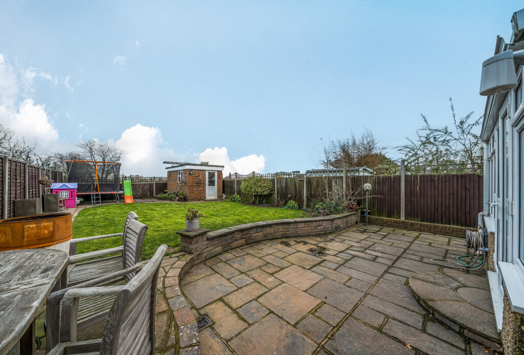 1383531-4-6925c5b...