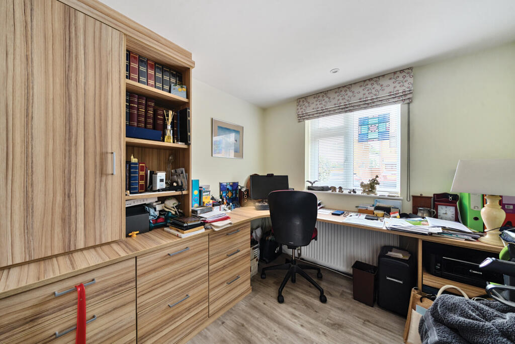 1305105-27-68495c...