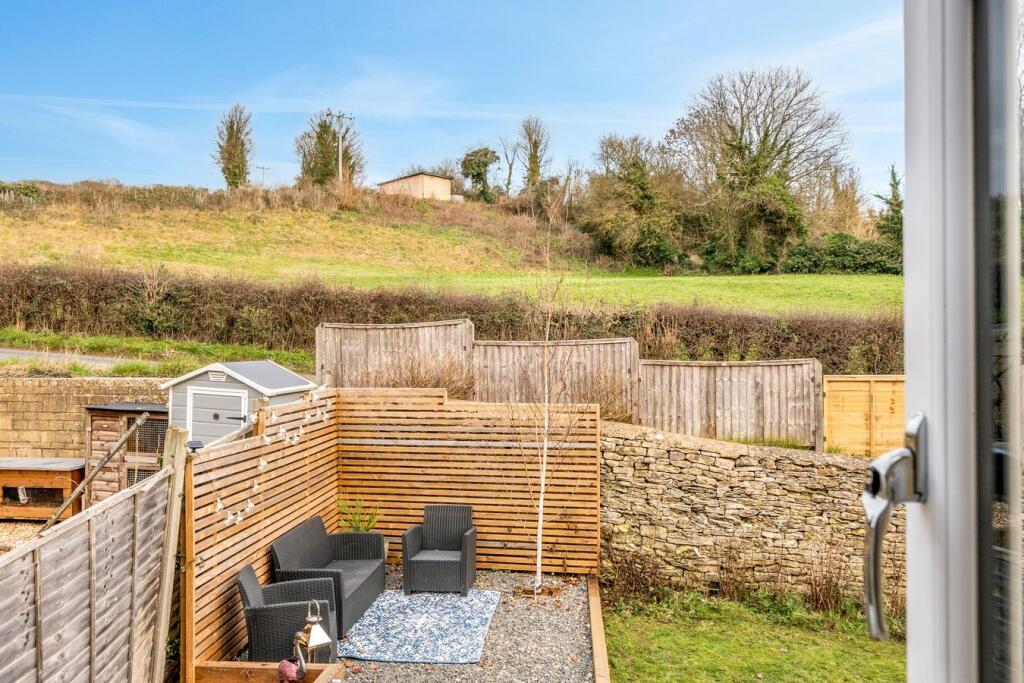 Lawrence Road, Avening, GL8