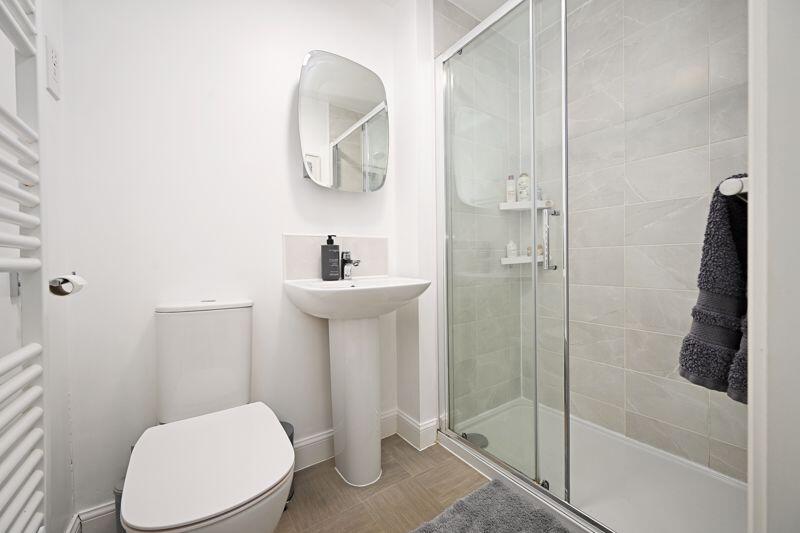 Bedroom 1 Ensuite