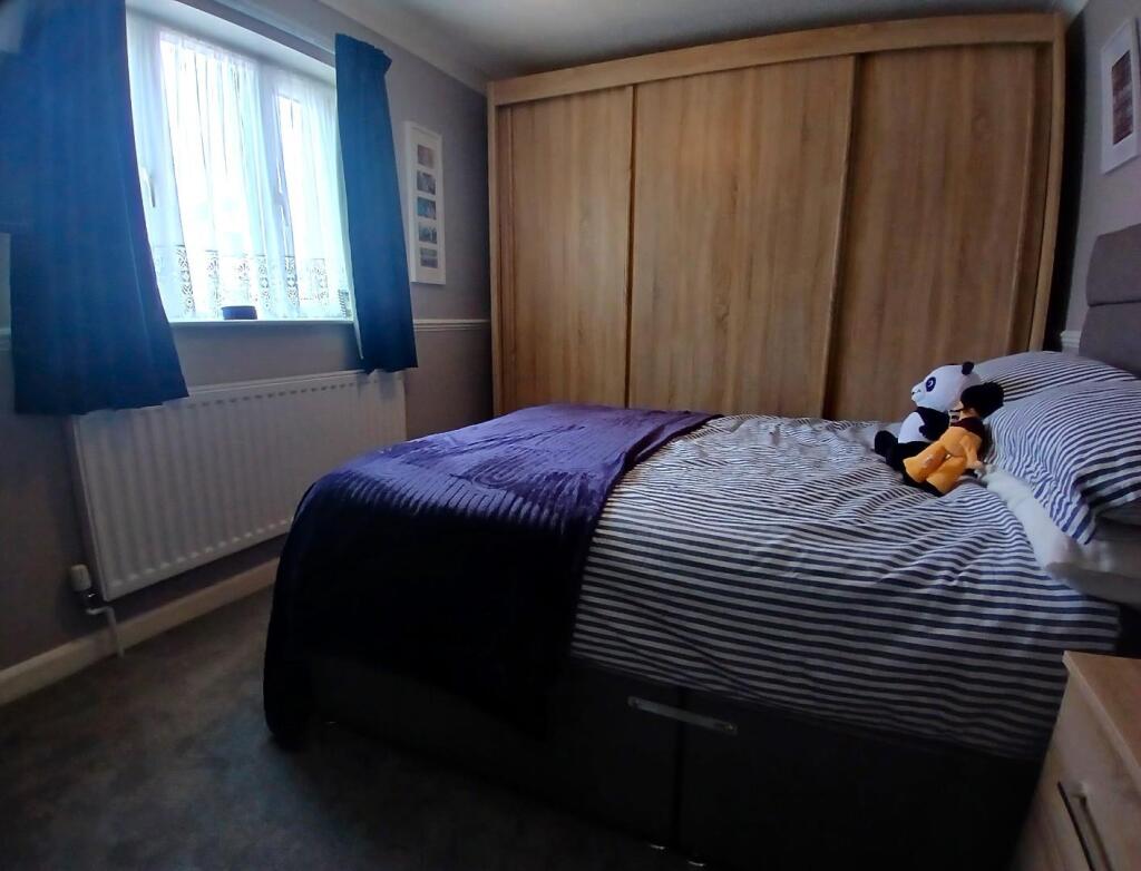 Bed 3.jpg