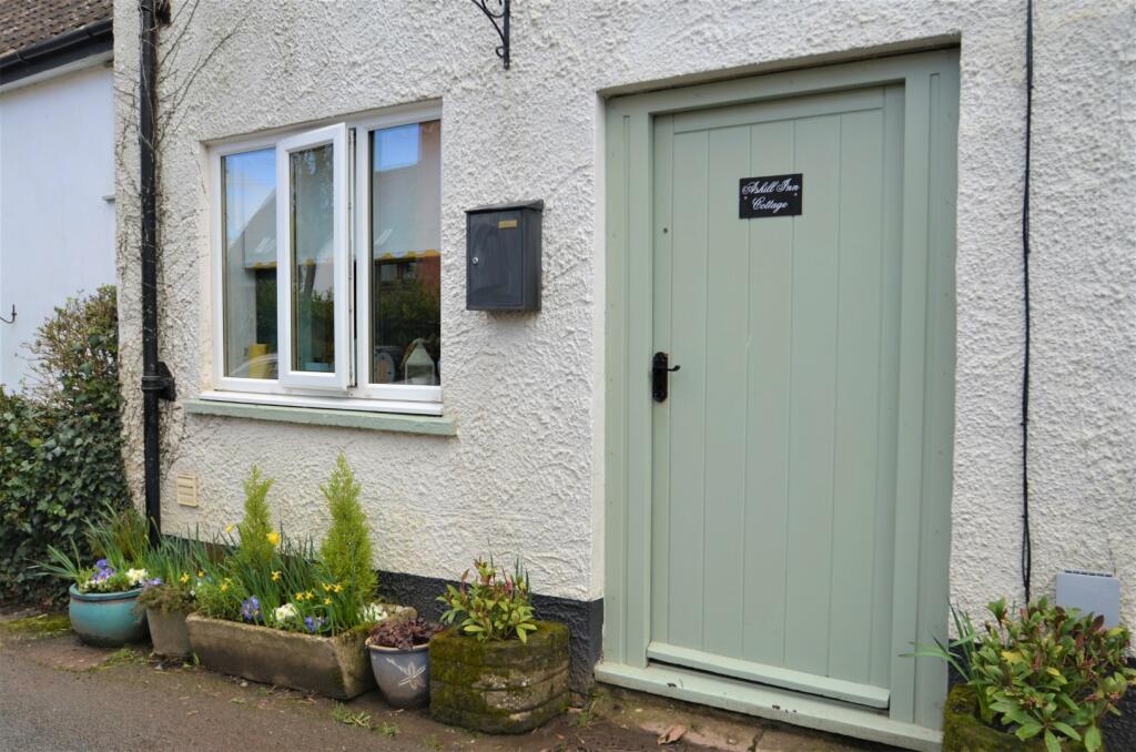 Ashill Inn Cottage