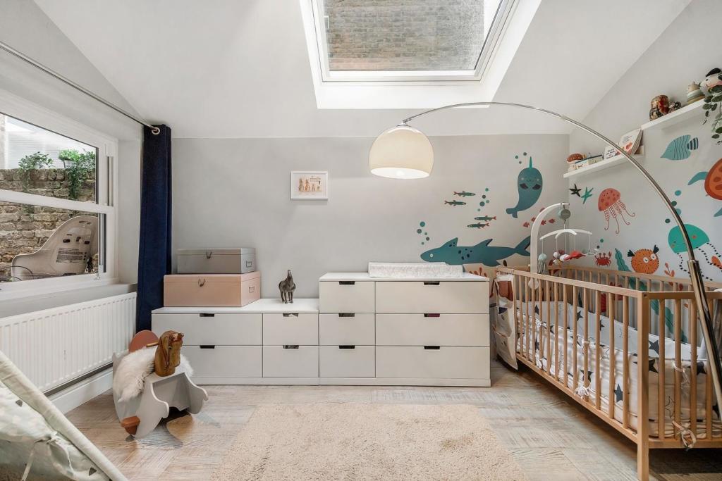 Bedroom (6).jpg