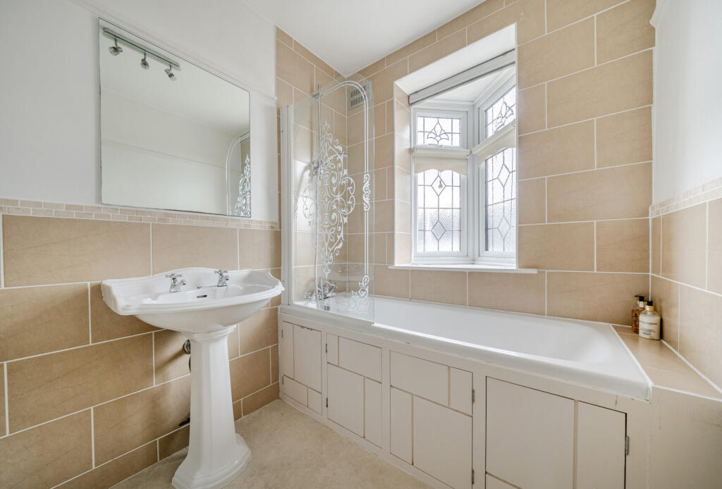 1373795-13-6900cd...