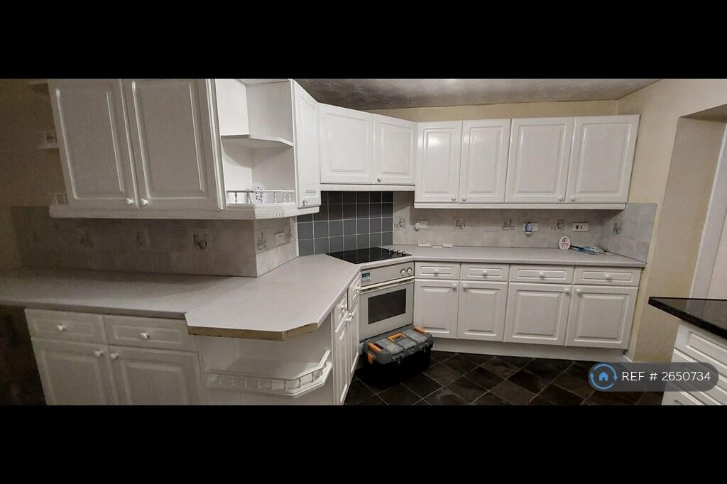 Communal Kitchen