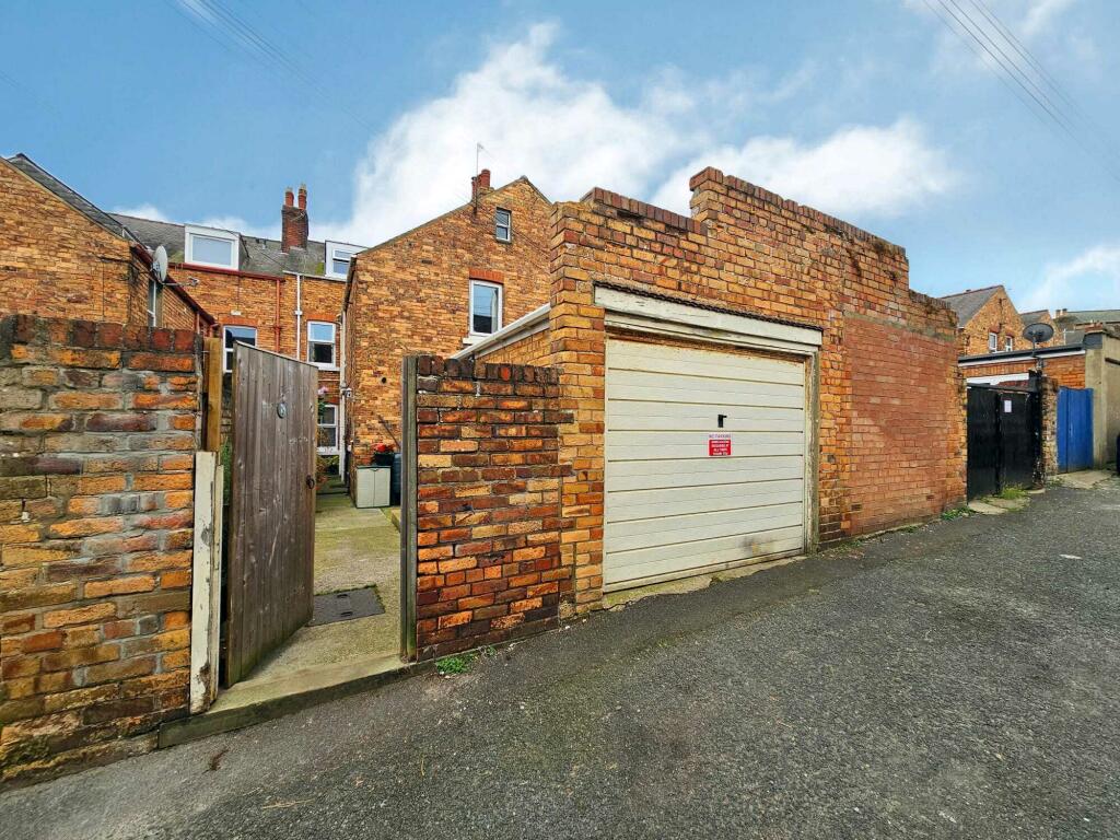 cc7a7ed1-4624-4561-8765-efec28b189e8