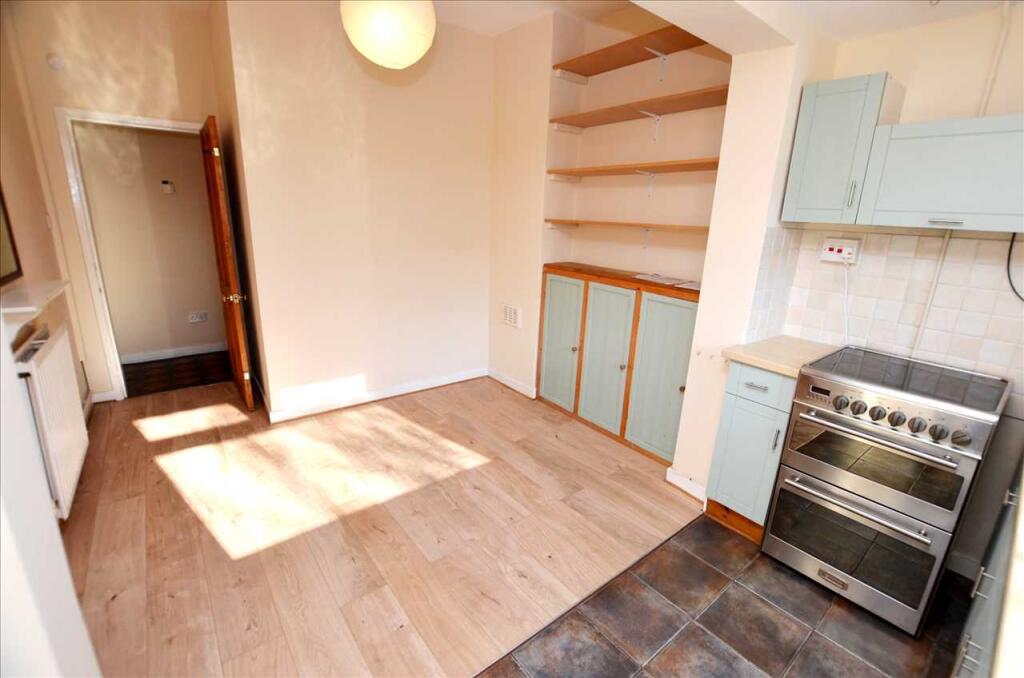 KITCHEN/DINER -