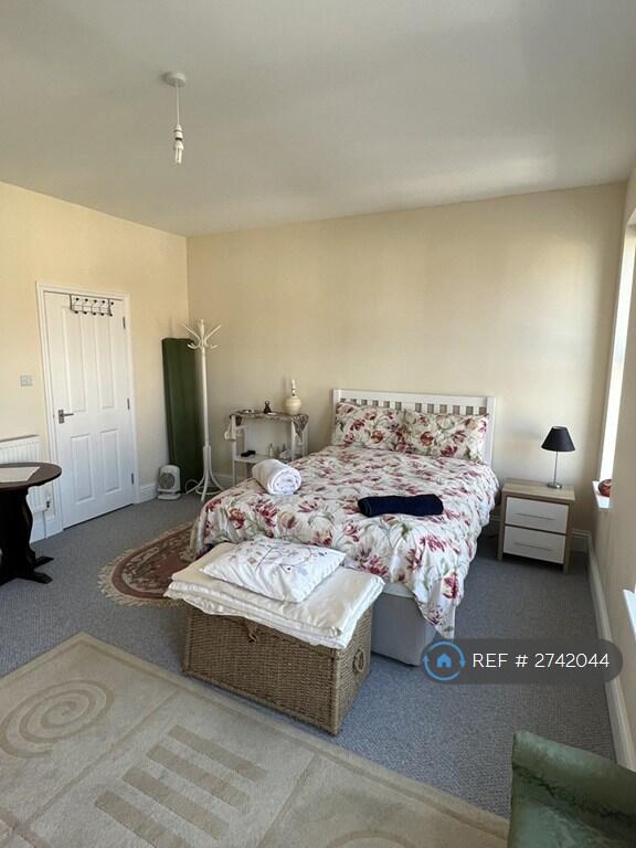 Master Bedroom (First Floor)
