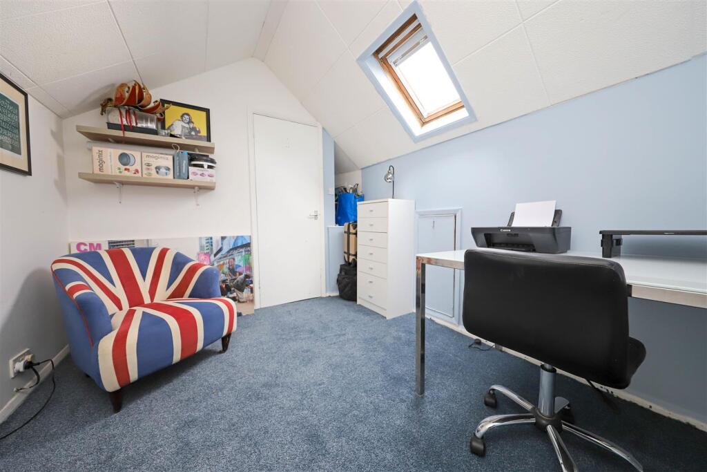 nicholas james livingston loft room 1_.jpg