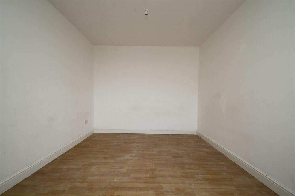 Leyton3.jpg