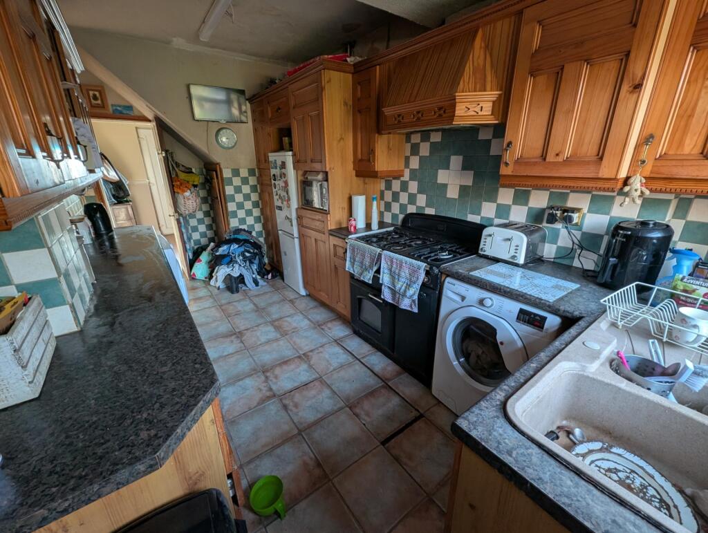 Kitchen 1