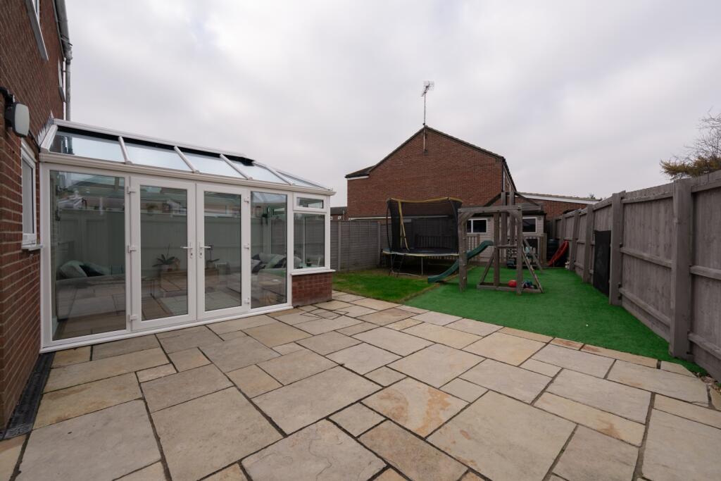 20241107140204 - 74A07307-HDR - 3a Burnham Close