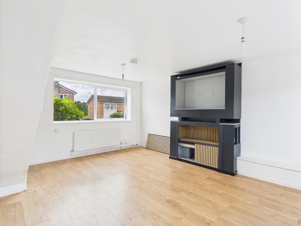 CAM04634G0-PR0048-STILL007