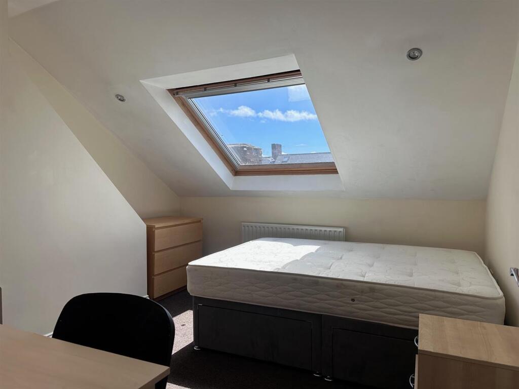 Bedroom Six.jpg