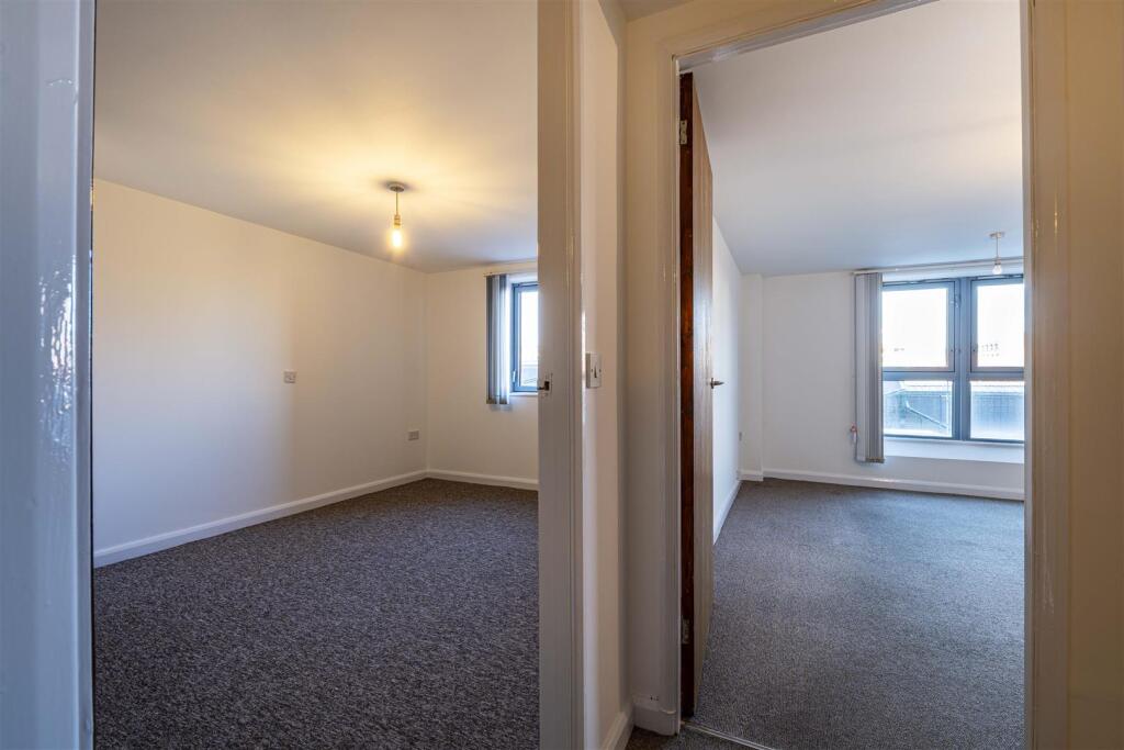 101 Sheridan court 7 of 7.jpg