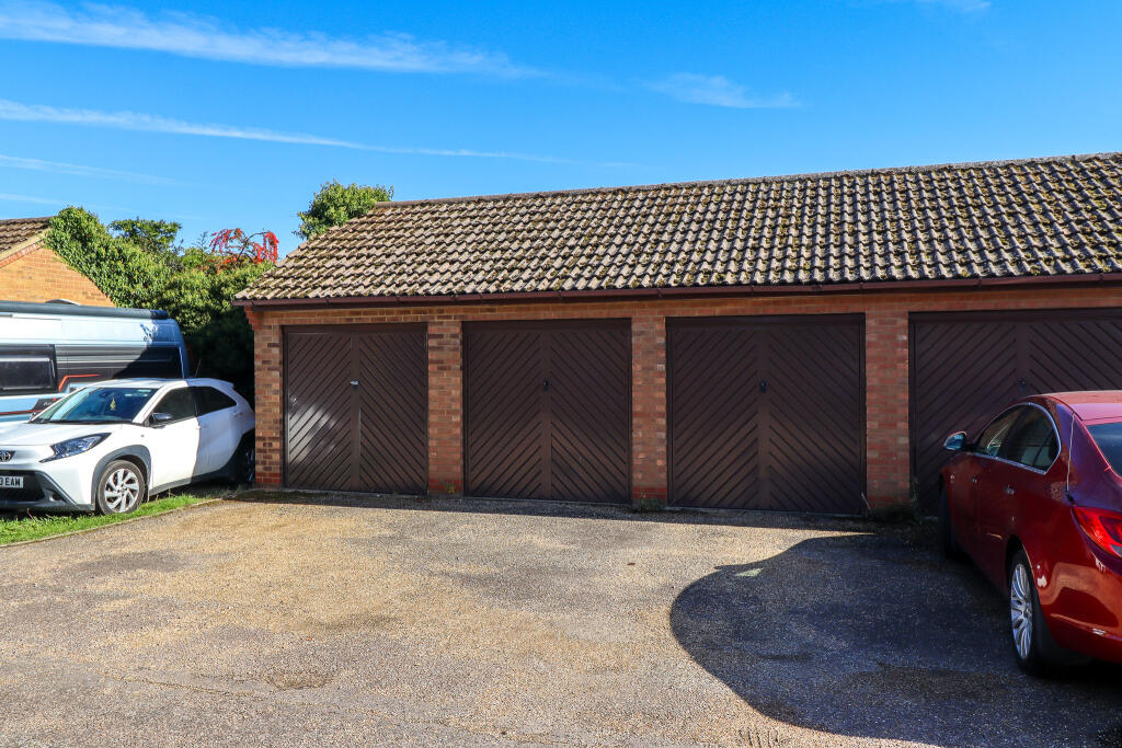 Garage &amp; parking