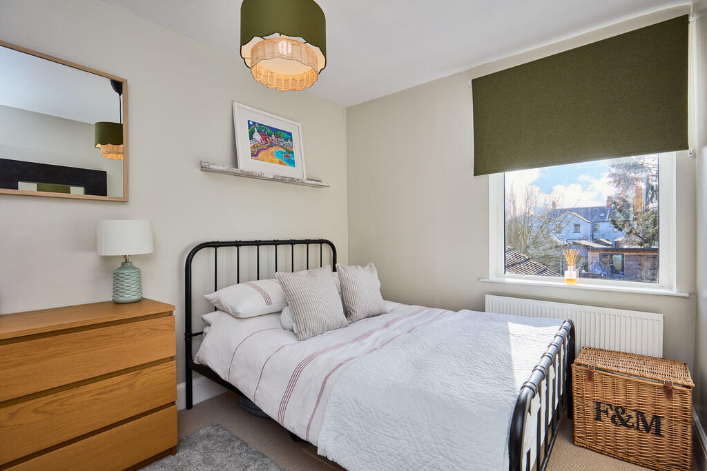 Edward Knight 202...