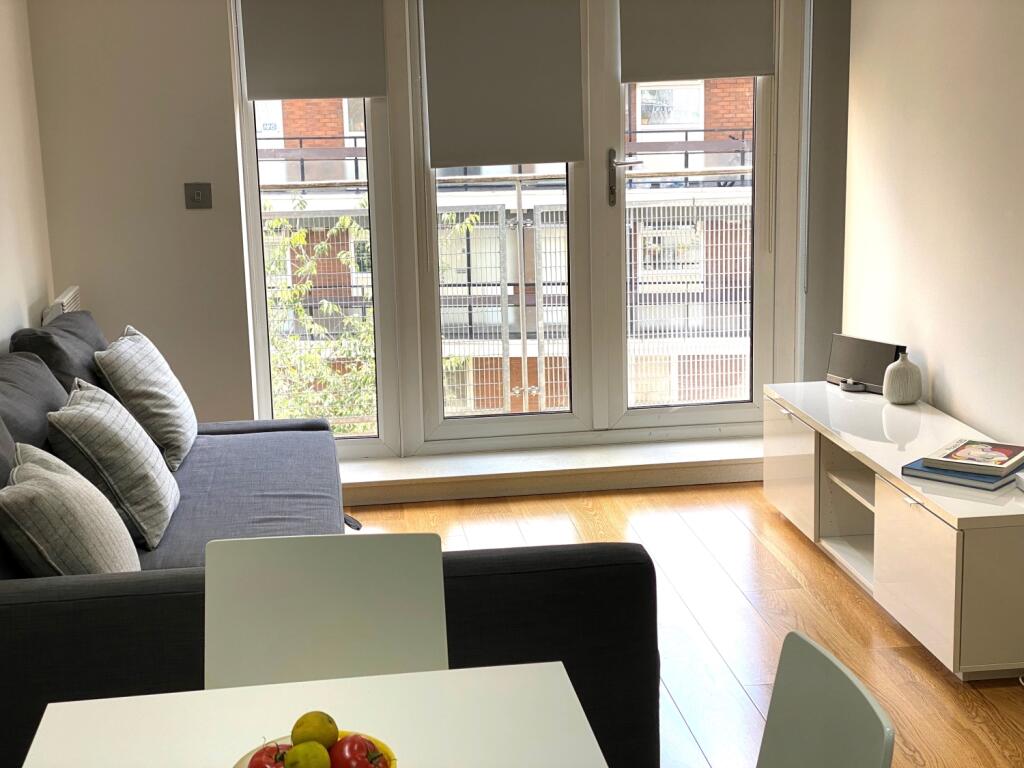 18SH Lounge&amp;diner