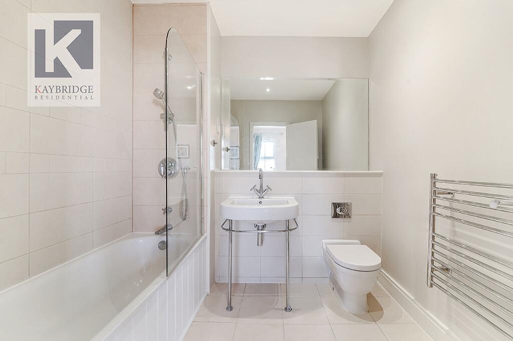 Beaumont Drive KT4 8FE