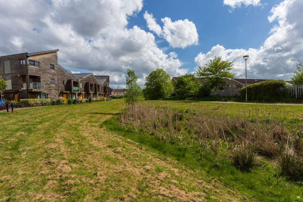 8 Crowley Mews-2.jpg