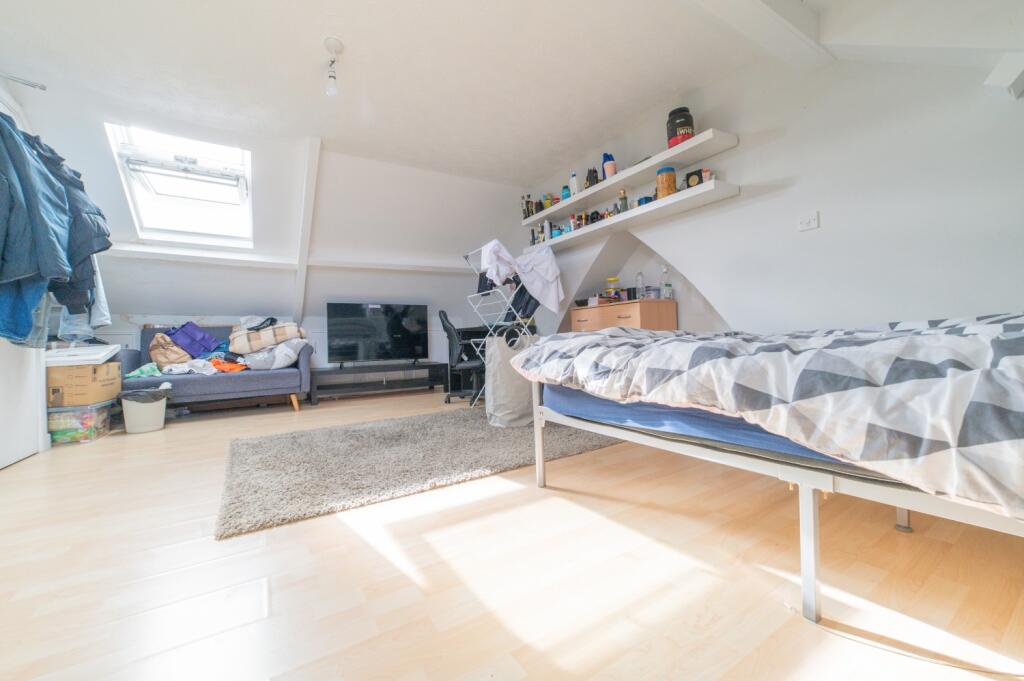 Call 02920 454555 to secure your viewing_10