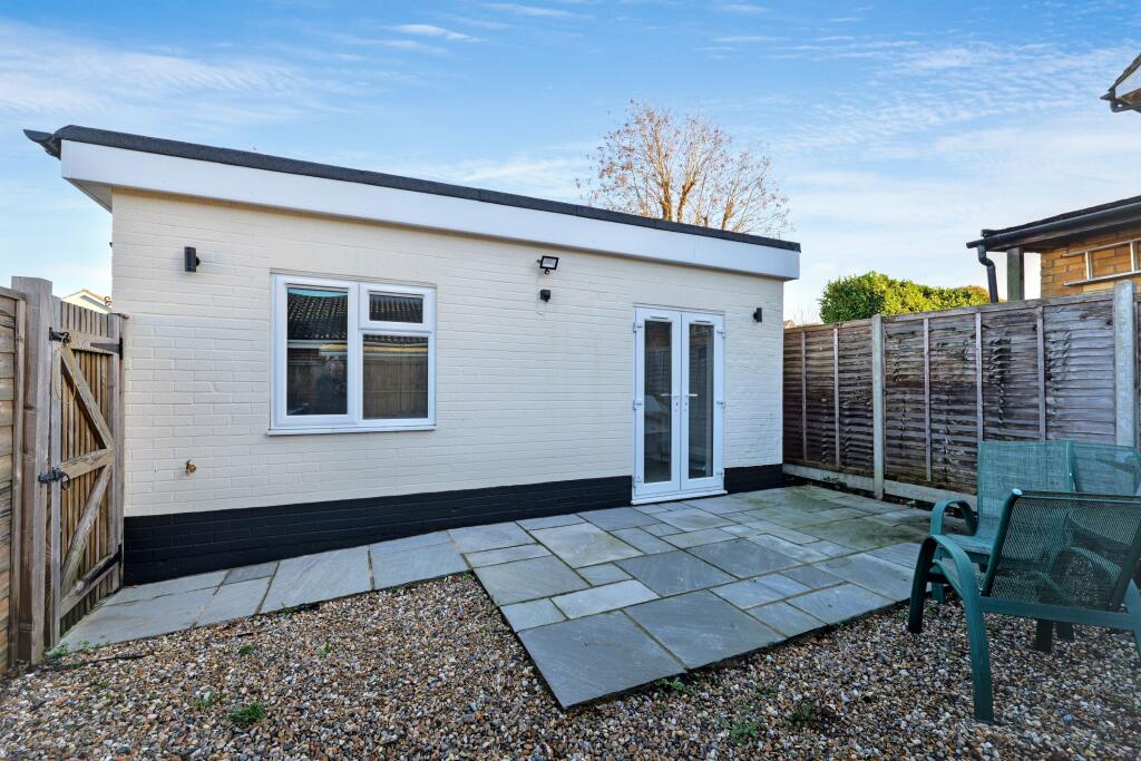 69 Headley Road, Liphook, Hampshire, GU30 7PR