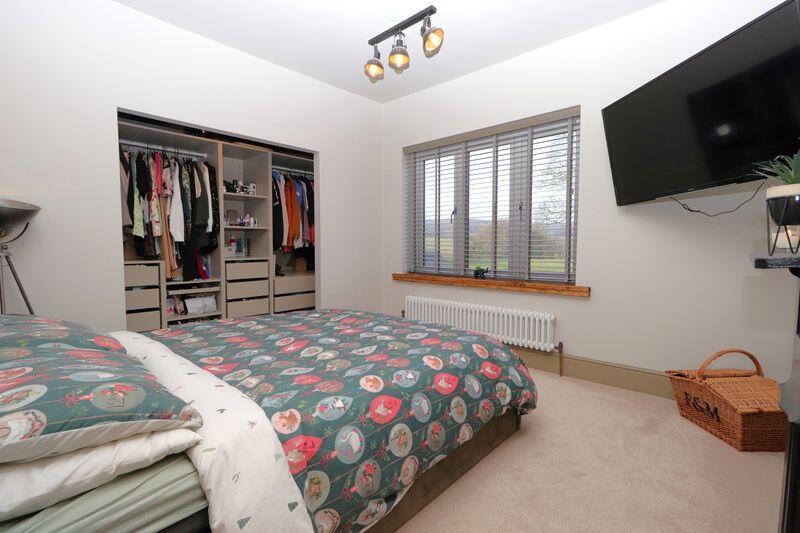 Master Bedroom (First Floor)