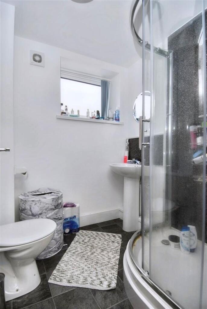 bathroom (7).jpeg