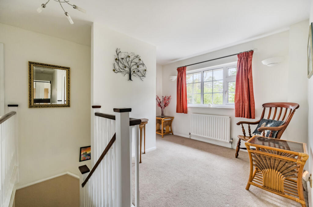 1375149-18-690dec...