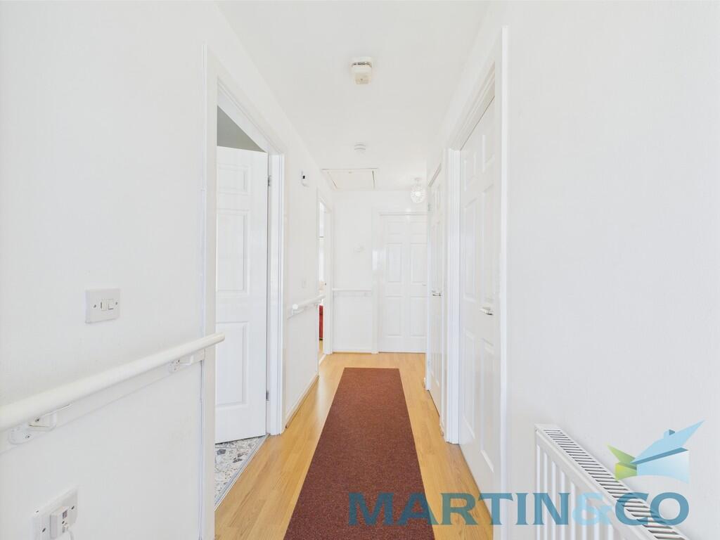 CAM01870G0-PR0165...