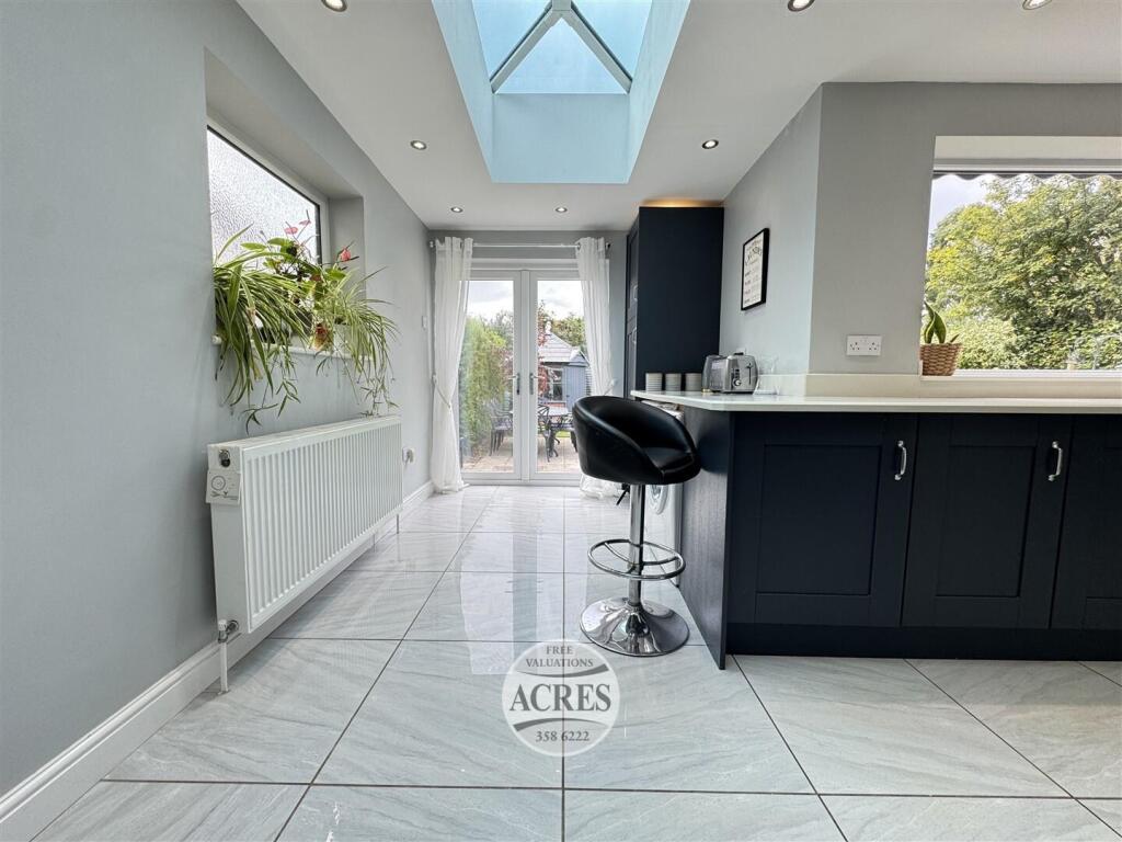 IMG_5887 (Large).jpg