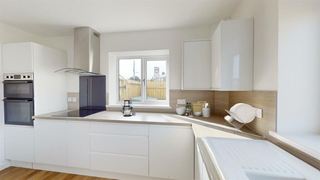 50-Glyndwr-Avenue-St-Athan-08302024_151930 VS.jpg