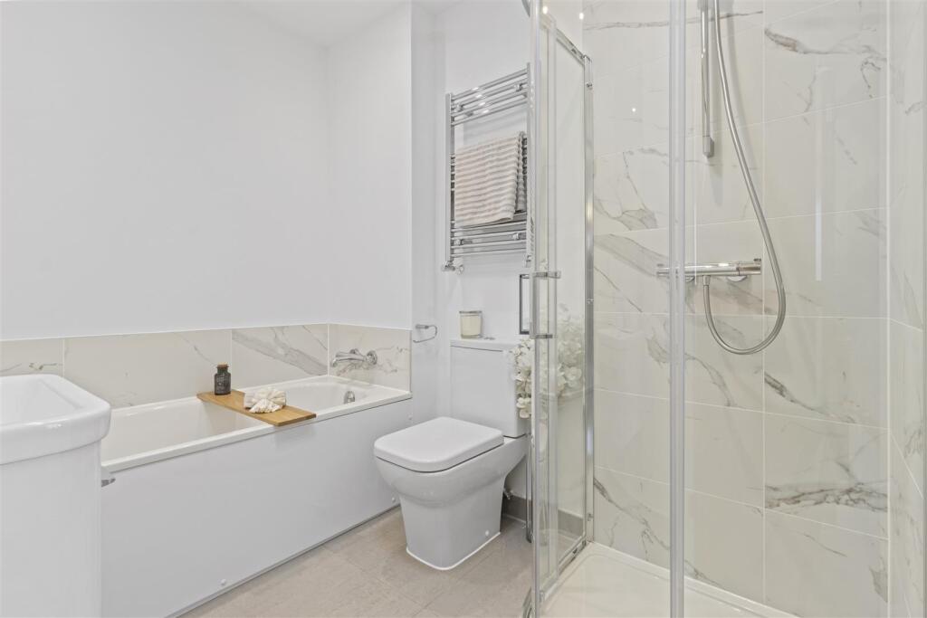 Main Bathroom